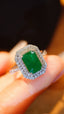 14K GOLD 2.26 CTW VIVID GREEN NATURAL EMERALD & DIAMOND RING